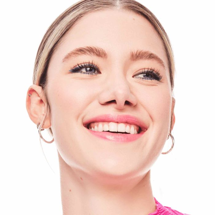 ESSENCE KAJAL LÁPIS 30