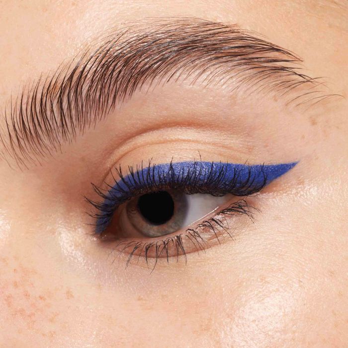 ESSENCE KAJAL LÁPIS 30