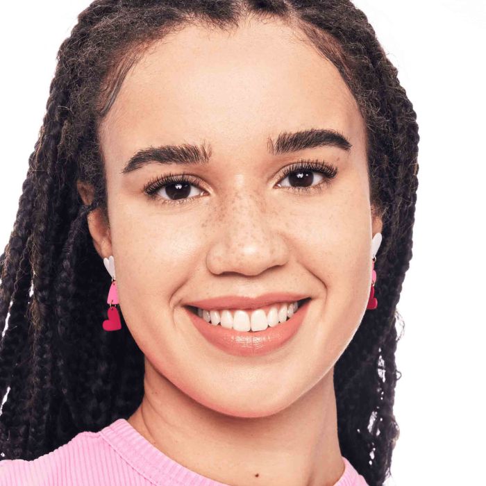 ESSENCE HYDRATING NUDE LIPSTICK 302