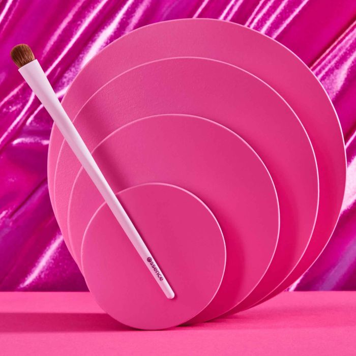 ESSENCE EYESHADOW BRUSH 01