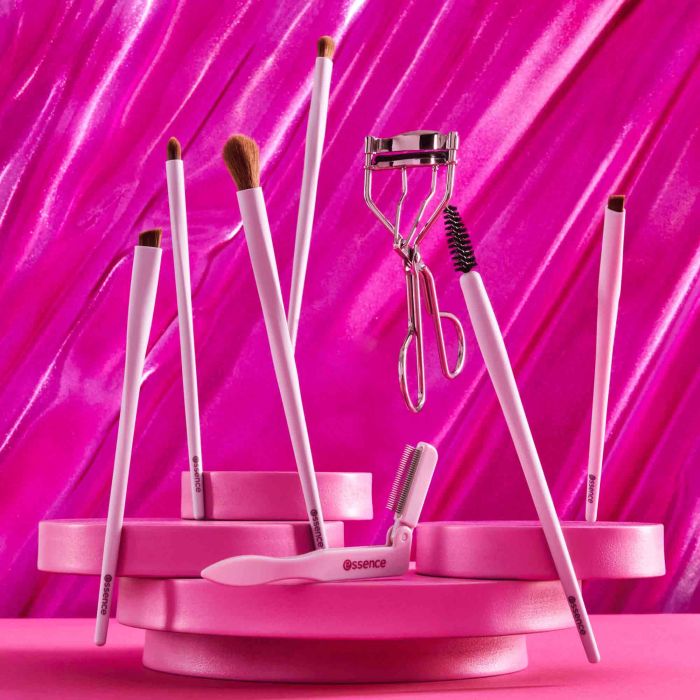 ESSENCE EYESHADOW BRUSH 01