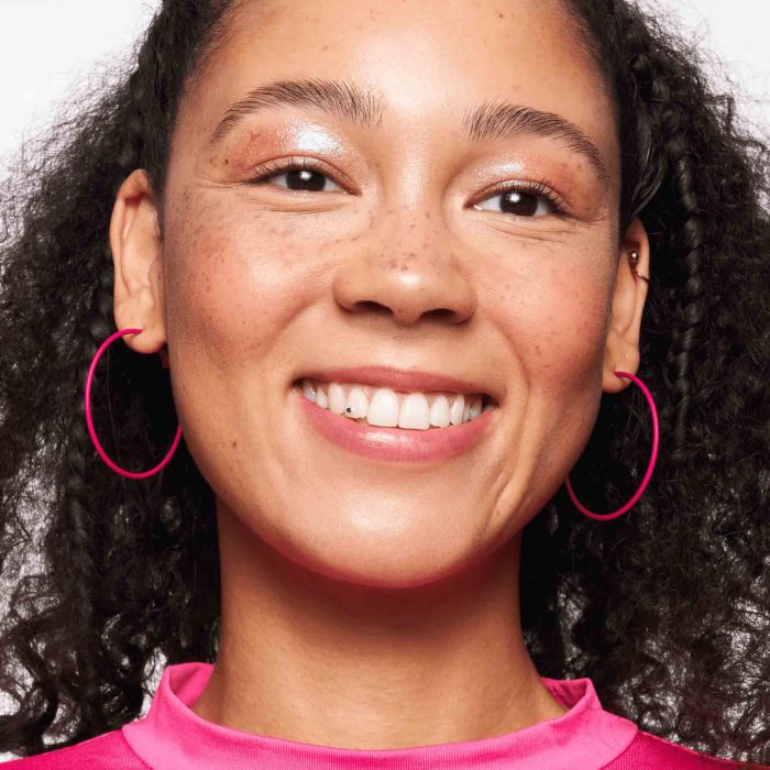 ESSENCE SKIN TINT 40