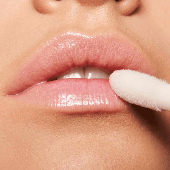 ESSENCE THE SUPER BALM GLOSSY LIP TREATMENT 01