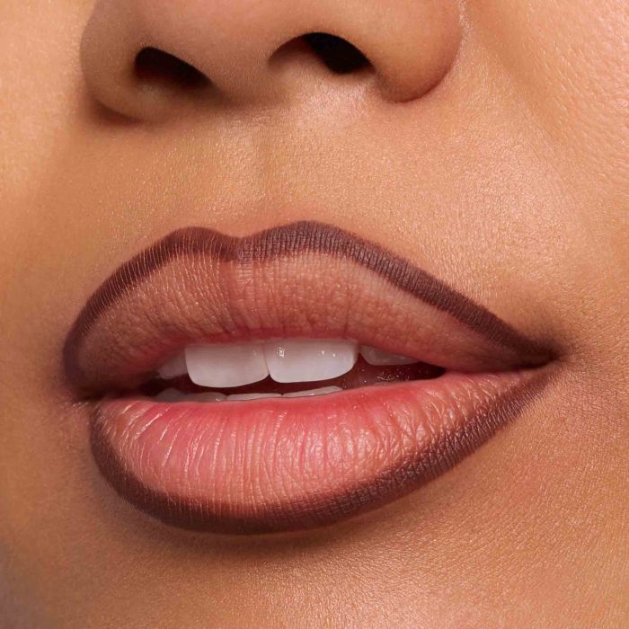 ESSENCE 8H MATE COMFORT LIPLINER 11