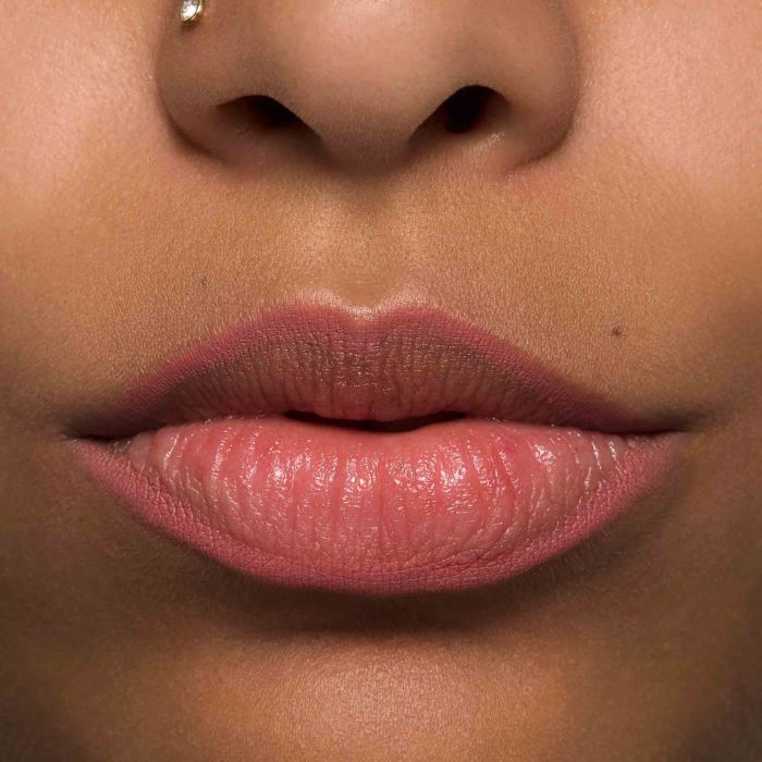 ESSENCE 8H MATE COMFORT LIPLINER 12