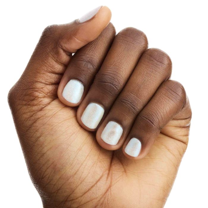 ESSENCE GLOW IN THE DARK MINI NAIL POLISH 01