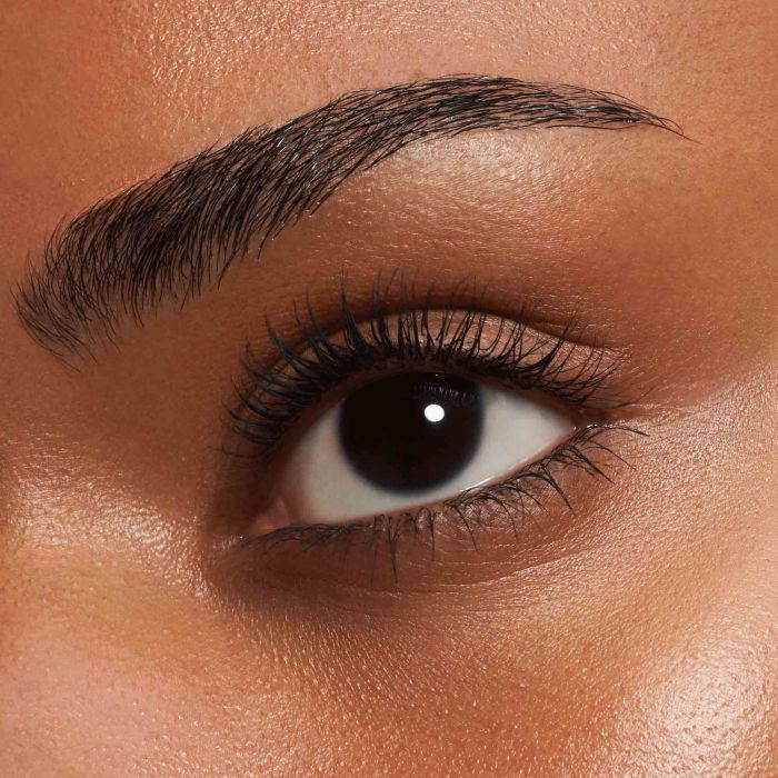 ESSENCE MAXIMUM DEFINITION MASCARA