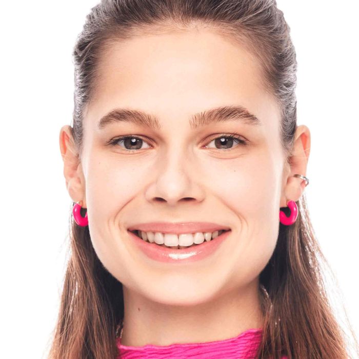 ESSENCE MATTIFYING COMPACT POWDER 04