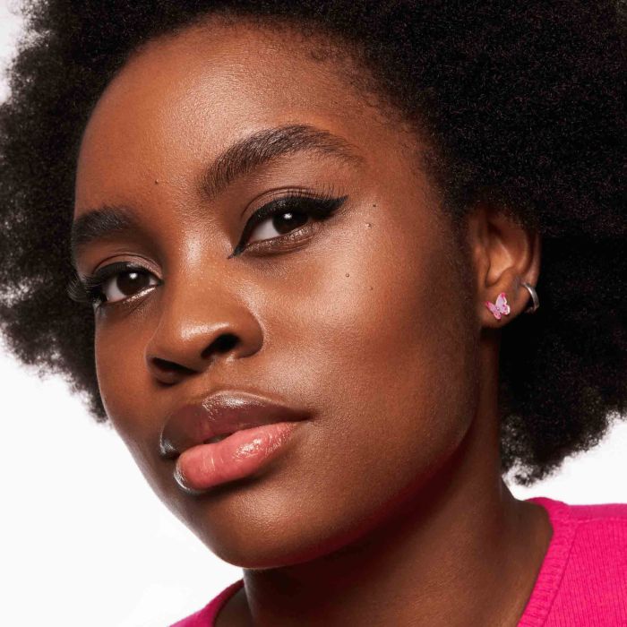 ESSENCE LASHES TO IMPRESS 03