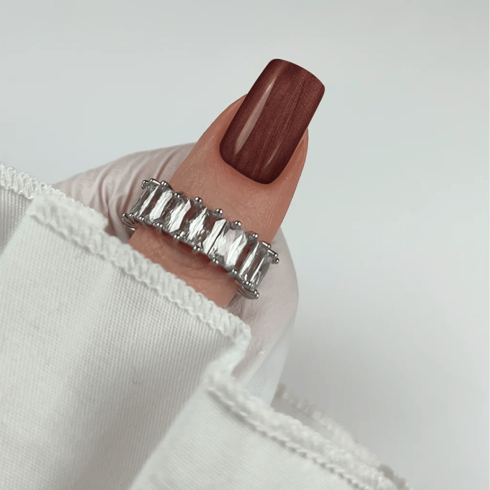 PURPLE GEL POLISH 126 ICONIC 10ML